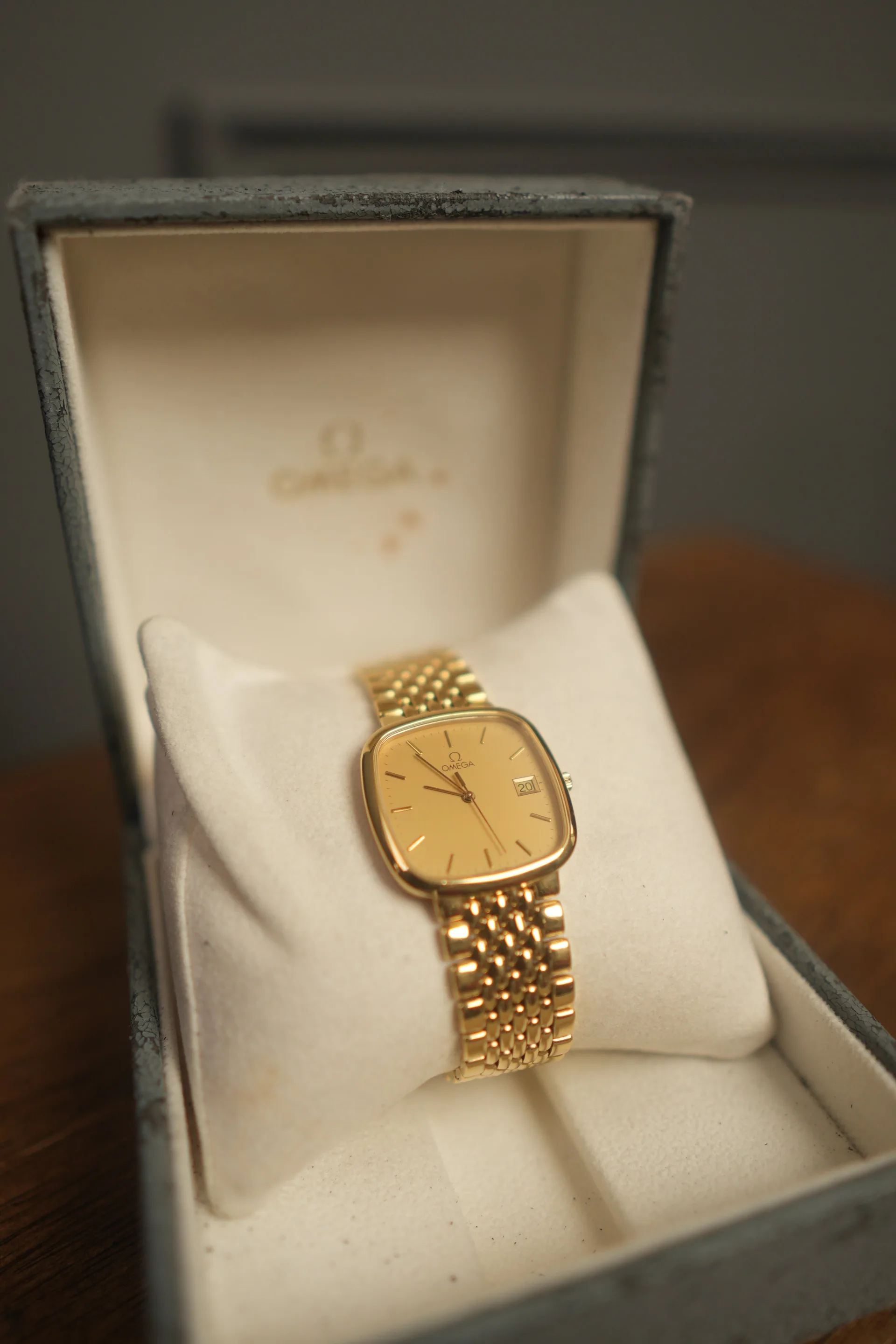 Omega De Ville